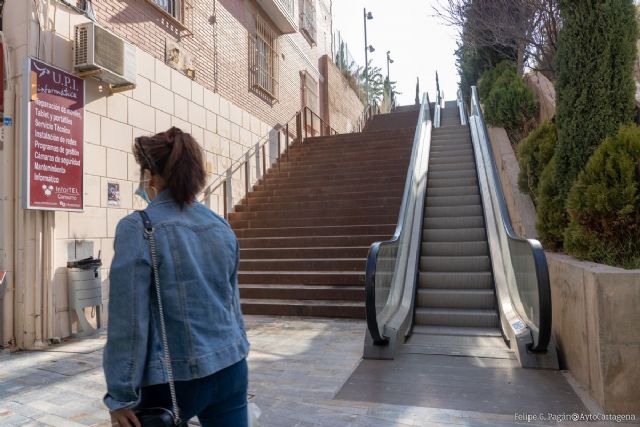 Las escaleras del Molinete vuelven a funcionar