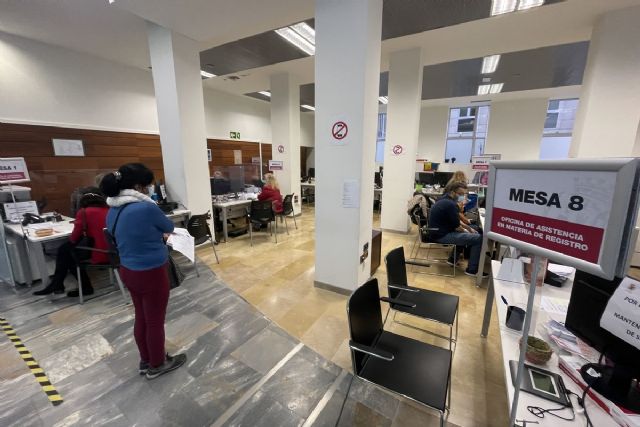 El Registro General reabre la atención presencial tras cerrar por un brote de Covid