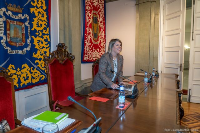 La alcaldesa anuncia en el Pleno la ampliación del Centro de Día de El Algar con 8 nuevas plazas