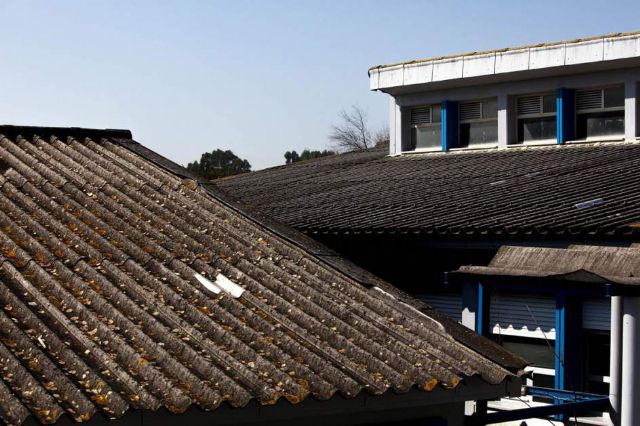 CTSSP exige el desamiantado de los colegios públicos