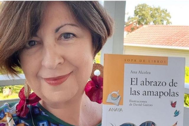 Con la escritora de literatura infantil, Ana Alcolea, vuelven los encuentros con autor a Cartagena