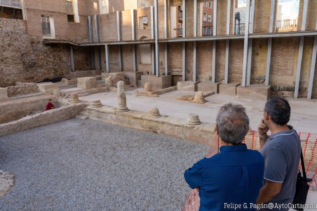 Amplían los pases de las visitas al pórtico del Museo del Teatro Romano de Cartagena