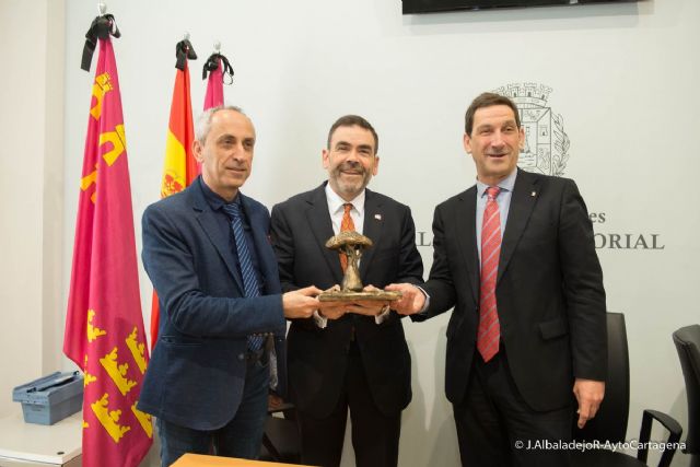 La primera edicion de los premios Tomas Ferro otorgara 6.000 euros al mejor trabajo de Investigacion Agronomica en la Comarca del Campo de Cartagena