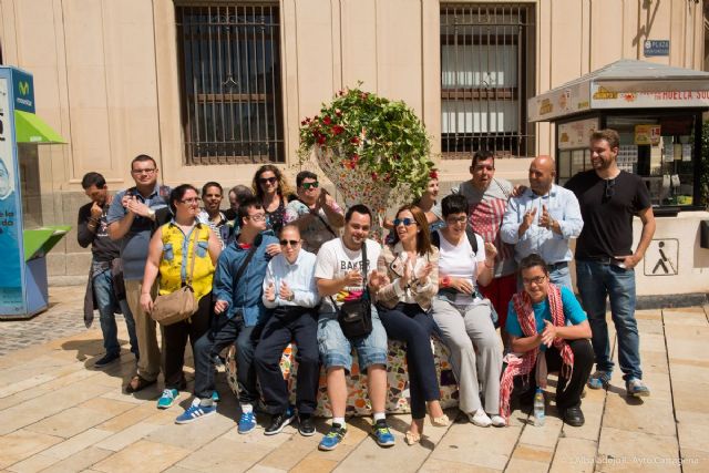 Mucho Más Mayo altera los espacios públicos con instalaciones que harán mirar Cartagena con otros ojos