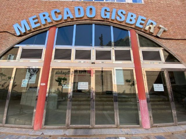 MC exige transparencia en la adjudicación de los puestos del mercado de Gisbert