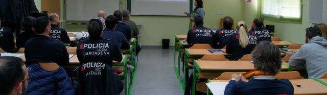 La ESPAC pone al día a los policías locales en protección ambiental