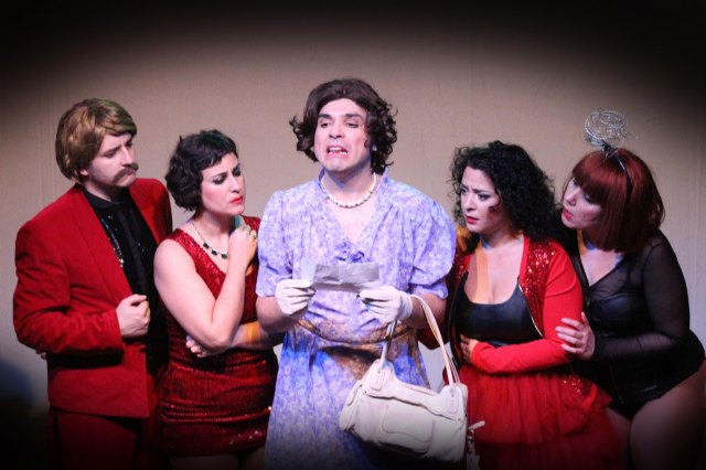 La compañía Zoo Cabaret llega a Cartagena con su espectáculo 'Desenamorados' en el Luzzy