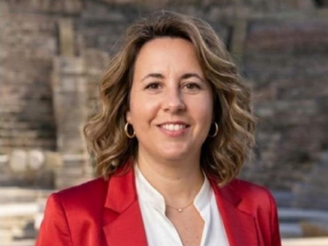 Lourdes Bornás nos llevará el próximo viernes a recorrer junto a los dioses ‘La ciudad de las cinco colinas’