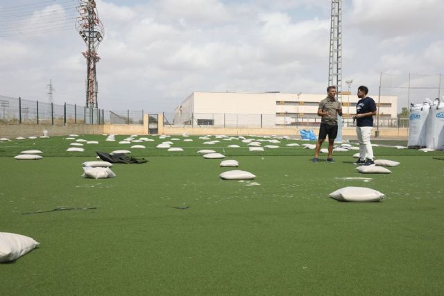 El Ayuntamiento invierte 17.000 euros en crear el nuevo campo de fútbol ´chupete´ del Polígono de Santa Ana