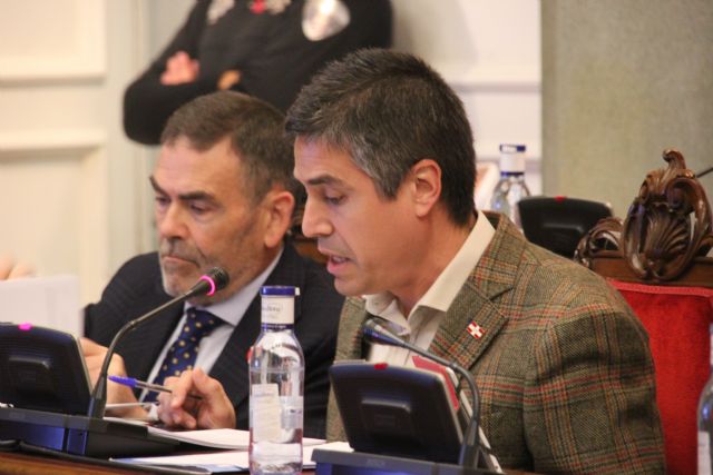 MC: N. Arroyo, incapaz de explicar el contrato de los 88 millones de euros