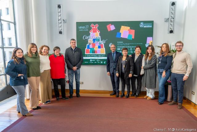 Cartagena estrena su I Shopping Night navideña 'Cartagena da la nota'