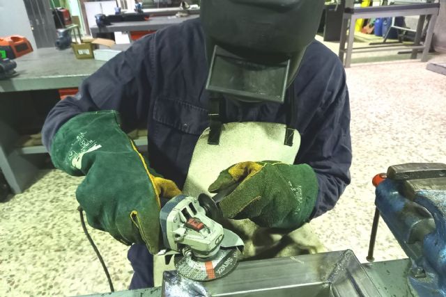 La ADLE formará a desempleados en fabricación y montaje de instalaciones de tubería industrial