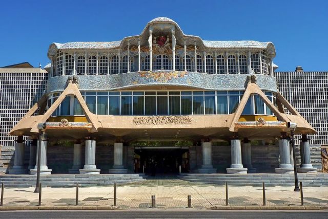 Urbanismo concede la licencia para reformar la cubierta de la Asamblea Regional