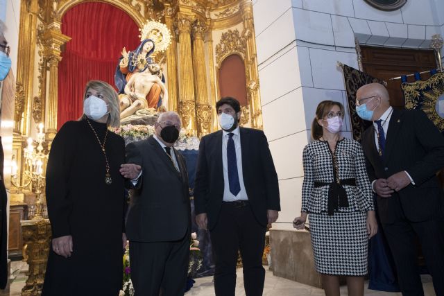 López Miras asiste al acto de entrega de la Onza de Oro ante la patrona de Cartagena