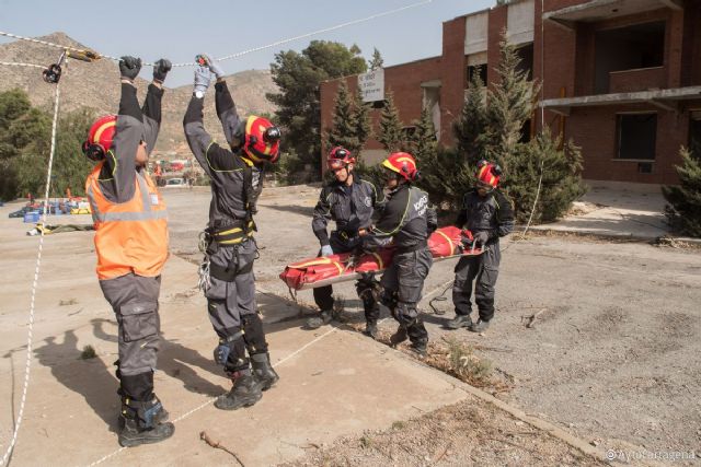 El simulacro de terremoto despliega una accion coordinada de todos los servicios municipales