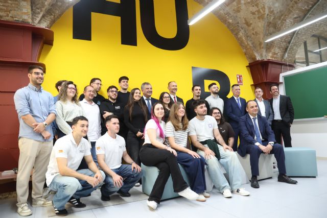 Abre el espacio ´retoHUB´ para que los estudiantes culminen los desafíos que están resolviendo