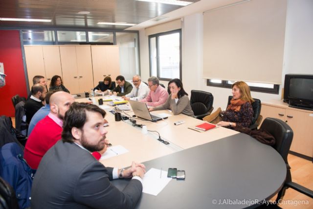 Urbanismo permitirá la edificación de naves agrícolas en una cuarta parte de la parcela