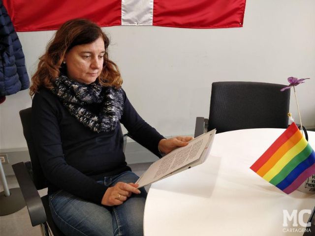 María José Soler critica que Castejón instale césped artificial en su localidad mientras se niega a solucionar las escorrentías de El Llano