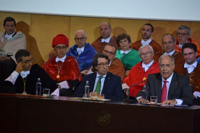 UPCT y UMU son un ejemplo de colaboración y concordia, según el presidente de CRUE