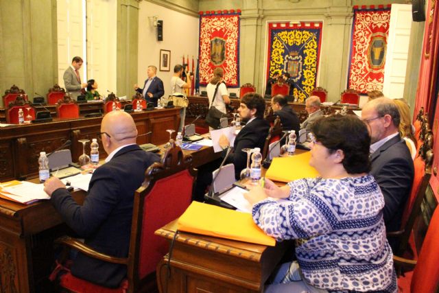 C´s  apoya la reducción de impuestos, tasas y precios públicos y se abstiene en la moción que pide la disolución del Imsel