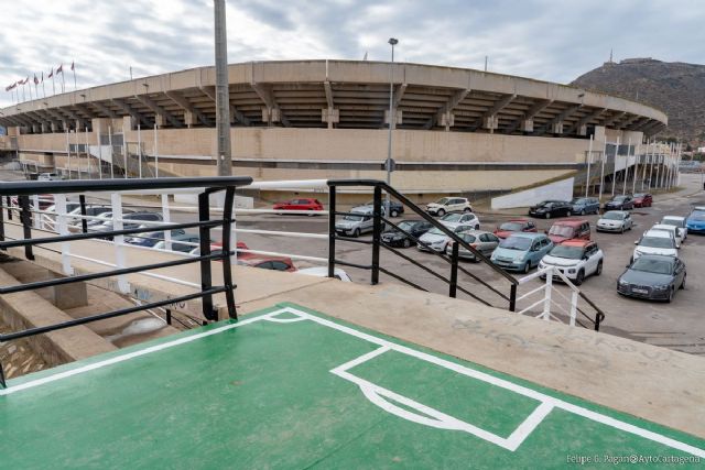 Finalizan las obras y pruebas de fuerza en el Fondo norte bajo del Estadio Cartagonova, que podrá acoger público en el próximo partido del Efesé