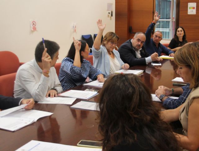 MC: PP y tránsfugas se niegan a dar explicaciones sobre la ocultación de información al Tribunal de Cuentas en el contrato de limpieza