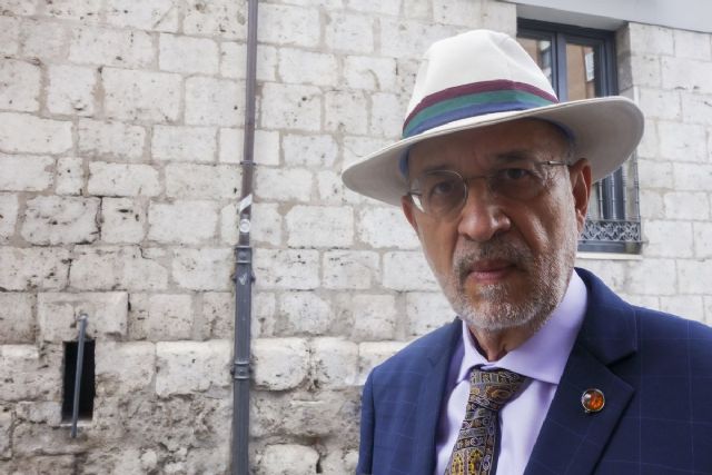 La poesía de Deslinde este año en la Feria del Libro de Cartagena