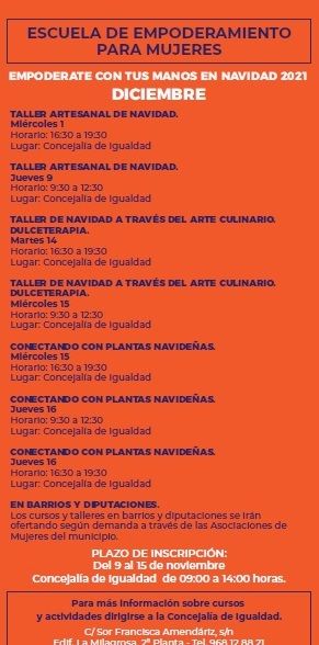 MC: N. Arroyo, nostálgica de la España de ayer, ´envía´ a las cartageneras a la cocina para ´empoderarlas´ haciendo dulces