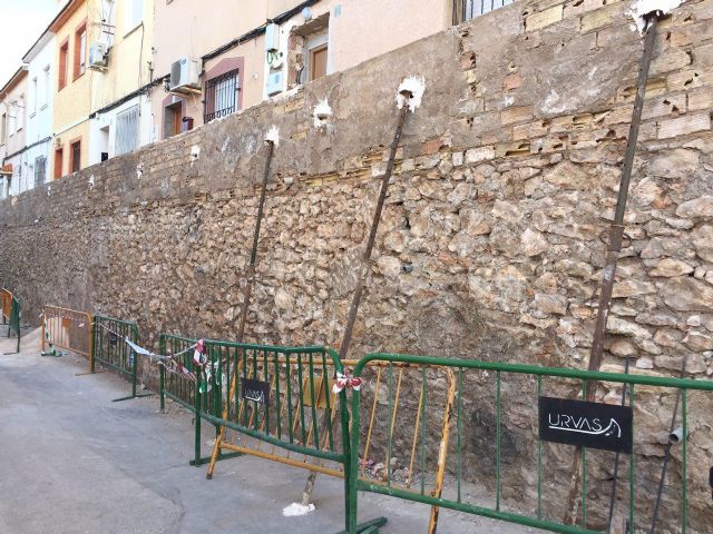 CTSSP exige información sobre las obras del muro de la calle Sagrada Familia de San Antón
