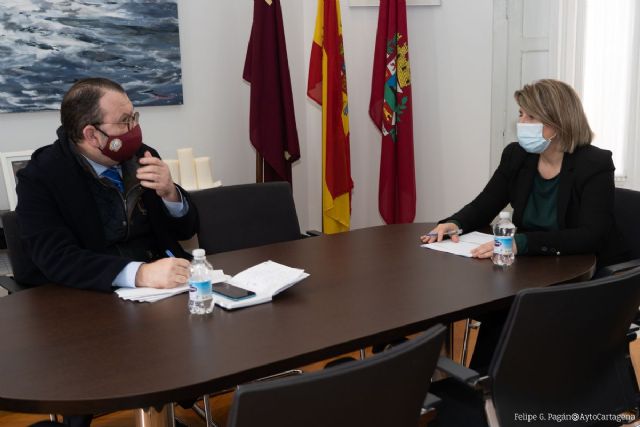 Abogados y Servicios Sociales crean una mesa de trabajo para impulsar la asistencia jurídica gratuita a los vulnerables