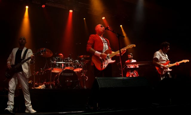 El Batel recibe en su escenario el rock de bROTHERS iN bAND, tributo a dIRE sTRAITS