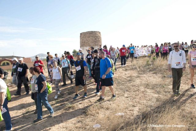 Cientos de vecinos recorrieron la marcha Anda con Rascasa en favor de la inclusión social