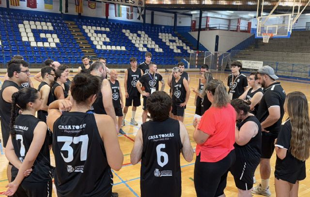 Deporte y compromiso social se dan la mano en el I Campus Inclusivo de Baloncesto del Cebé Cartagena