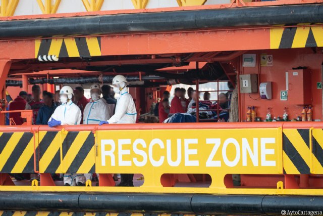 La vicealcaldesa pide que cesen al Delegado del Gobierno por la desinformación y la falta de control ante la llegada masiva de pateras