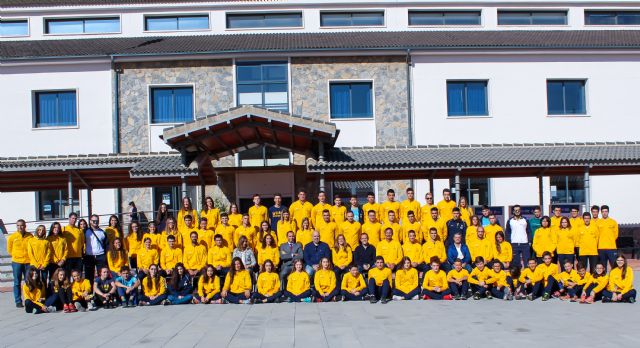 El UCAM Atletismo Cartagena mejor Club de la Región en la Gala de la Federación