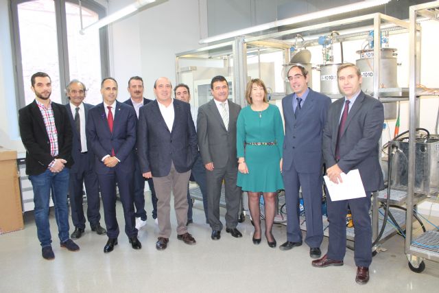 SABIC y EMERSON colaboran en la automatización de equipamiento docente de la UPCT