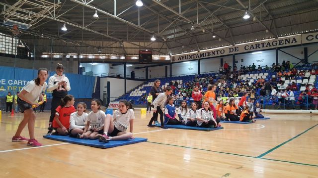 El colegio La Vaguada triunfa en la fase municipal Alevin de Jugando al Atletismo