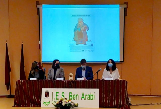 El IES Ben Arabí otorga a ÁPICES el premio Jacinto Alcaraz Mellado