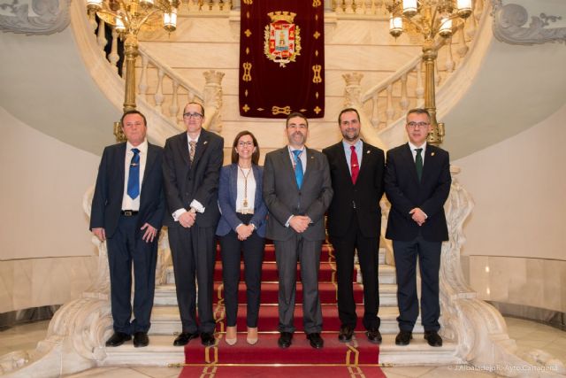 El alcalde invita a los cronistas a ser ojos y la voz de la historia en Cartagena