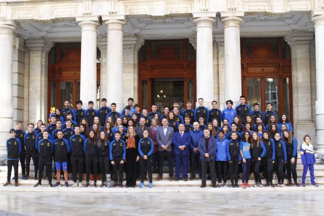 Deportes acometerá la reforma integral de la pista de atletismo de Cartagena en esta legislatura