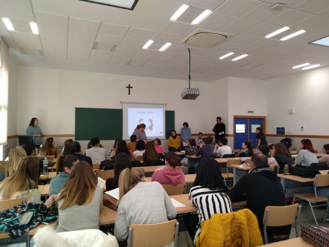 Astus pide que 'no se infantilice a los pacientes adultos con discapacidad'