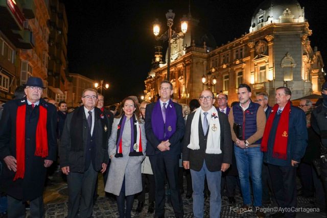 Comienza la cuenta atrás de las procesiones con la ´Llamada´ y un cheque de 200 mil euros