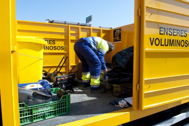 La recogida de muebles en la calle superó el año pasado los 4 millones de kilos