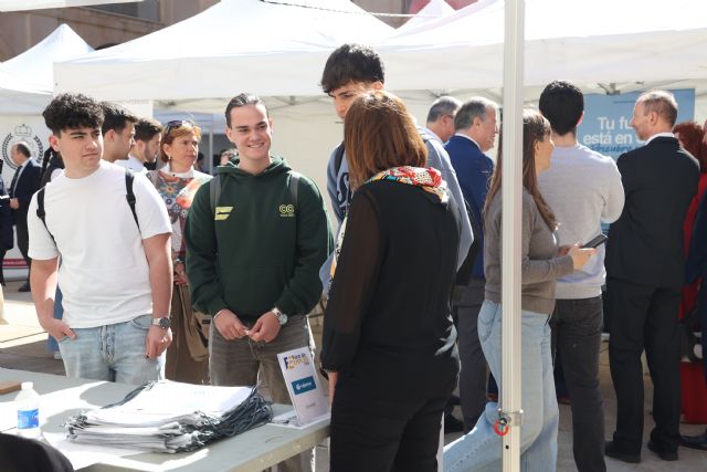 Las empresas pugnan por el talento en el Foro de Empleo UPCT: dos candidatos por puesto