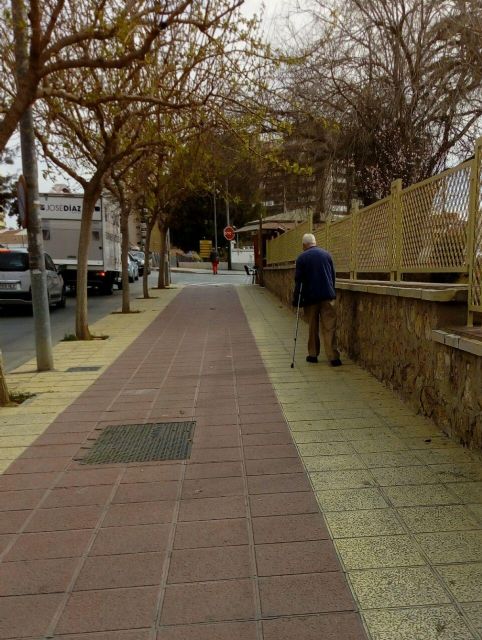 CTSSP-Podemos llevará una iniciativa al Pleno para exigir bancos cerca del asilo de ancianos