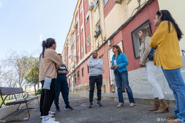Medio centenar de familias de Villalba renovarán sus casas con el programa municipal de rehabilitación de viviendas