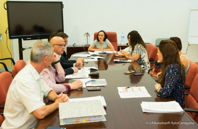 La Mesa de Contratacion adjudica provisionalmente los chiringuitos de las playas cartageneras