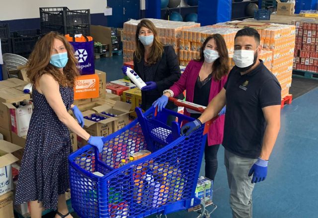 Riblanc Seguros dona más de 5.000 artículos de primera necesidad al dispositivo municipal de emergencia social