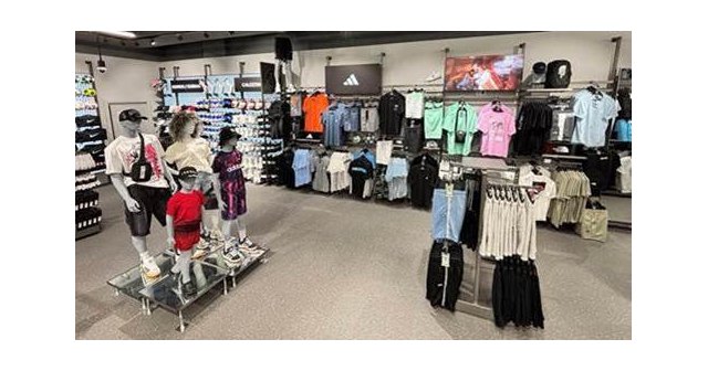 JD estrena tienda en Cartagena con estilo, música y regalos