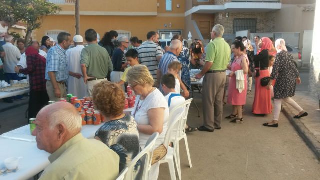 La Aljorra celebró una jornada de puertas abiertas con la comunidad islámica para conocer sus actividades